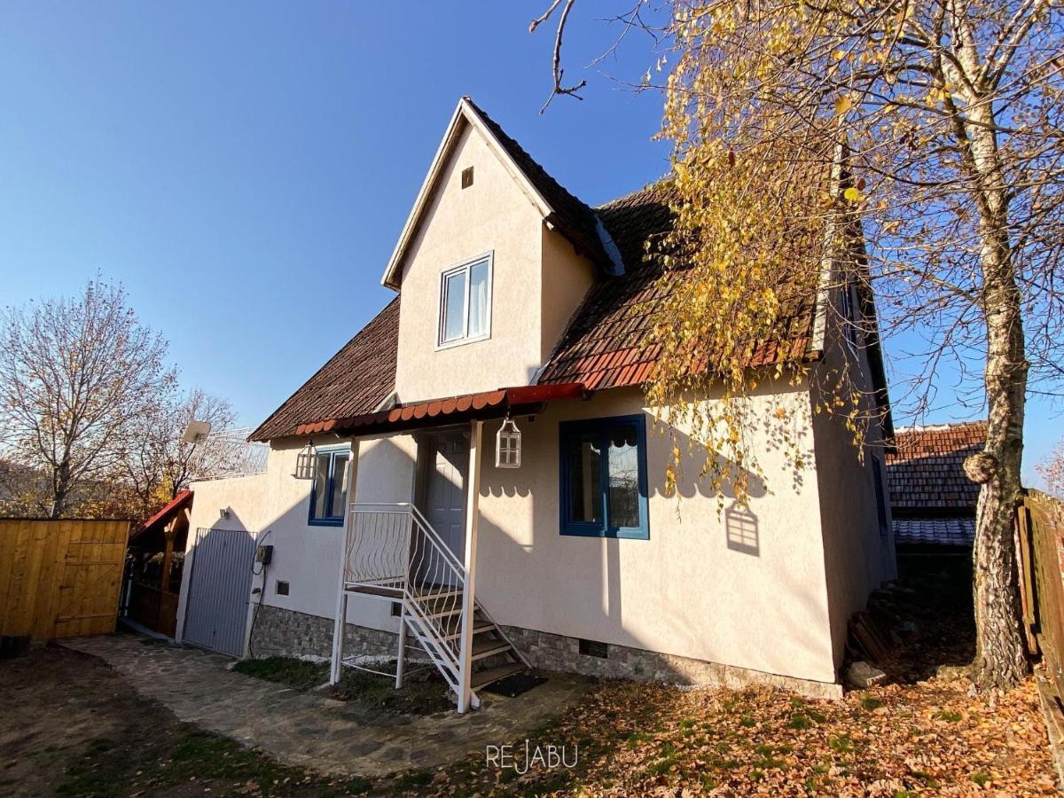 Cabana Rejabu Taut Bagian luar foto