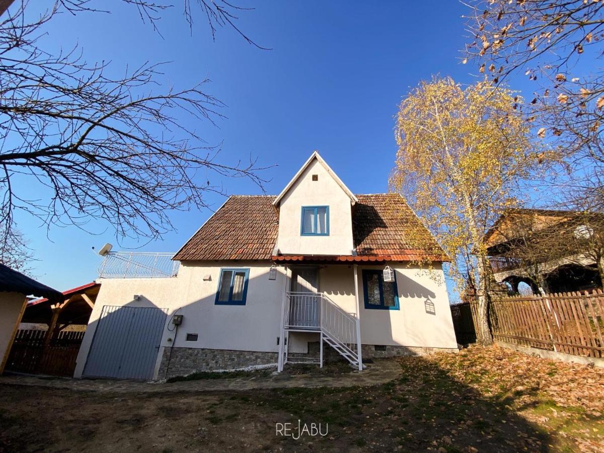 Cabana Rejabu Taut Bagian luar foto